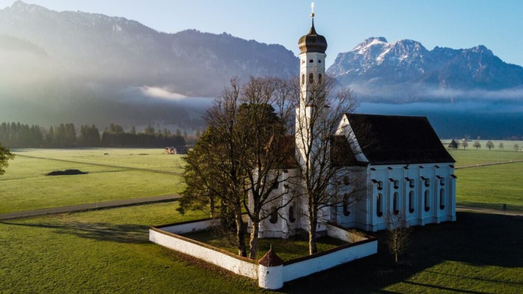 St. Coloman in Schwangau, Foto: Alpay Aktas, Unsplash